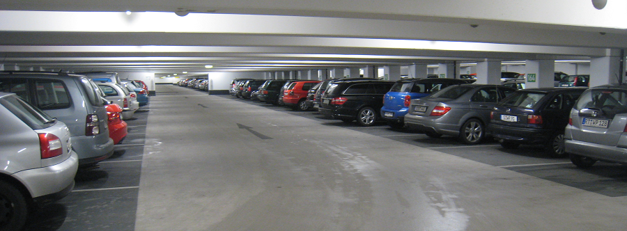 Wenige Platz Parking Flughafen Stuttgart www.flyaway-service.de